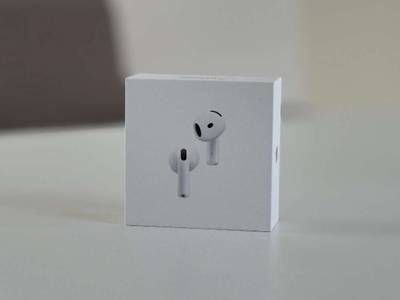 Apple AirPods 4
